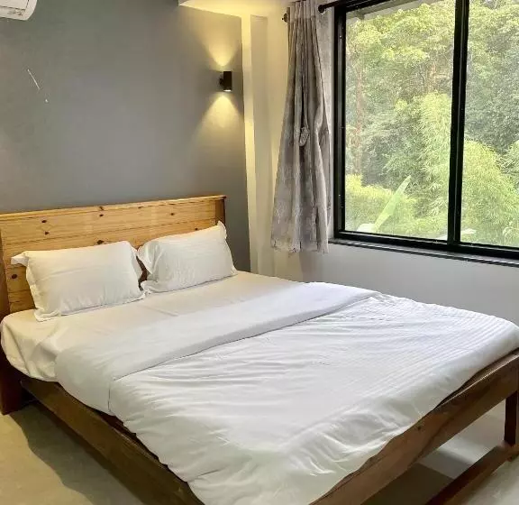 ペンション Kiara Studio Apartment Assagao   Goaround Homes