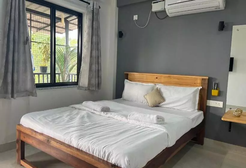 ペンション Kiara Studio Apartment Assagao   Goaround Homes