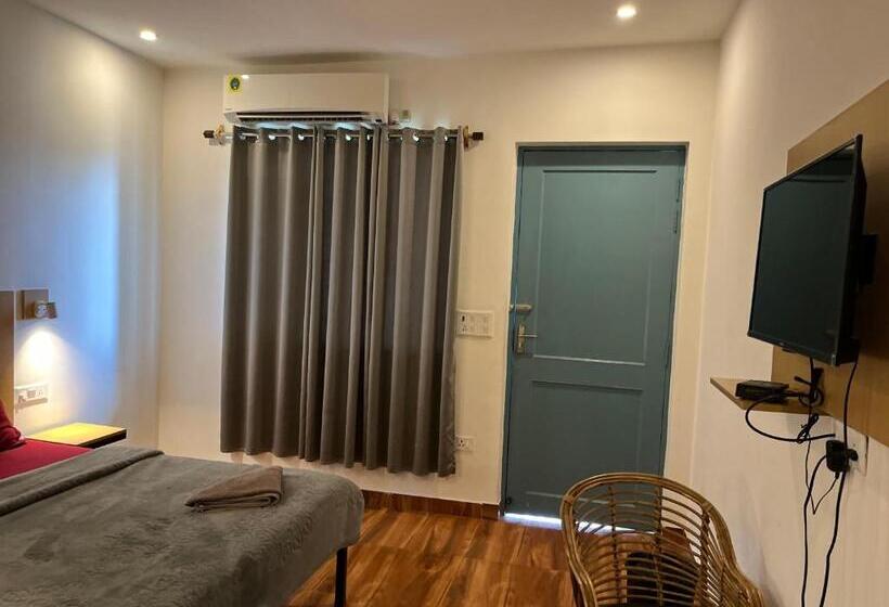 פנסיון Om Sai Oberoi’s Inn