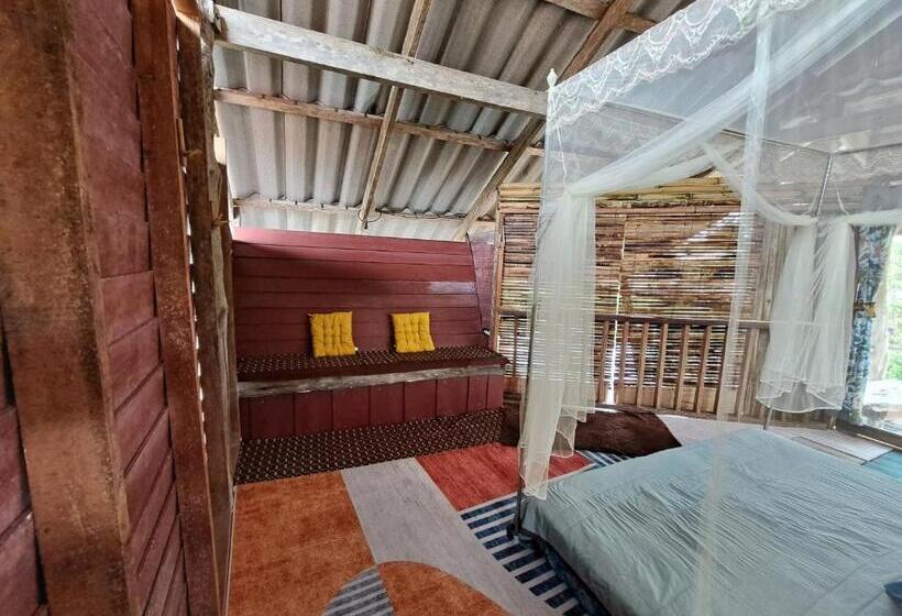 Albergue Big Hug Home Nok Kao House