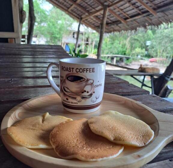 Albergue Big Hug Home Nok Kao House