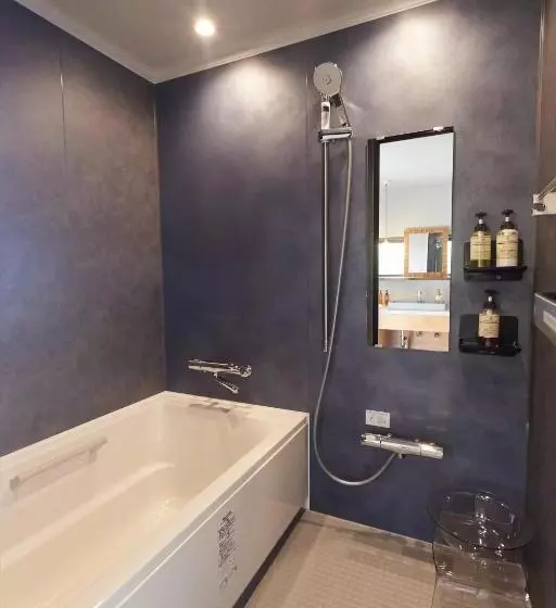 ユースホステル Stay Uwu 001 Gallery House 一棟貸切 まちのギャラリー