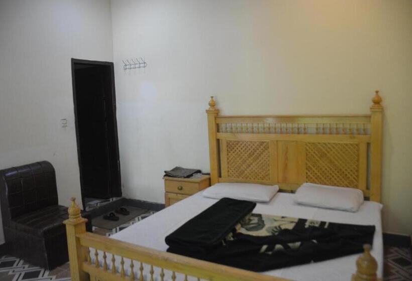 Balakot Views Hotel By Lmc