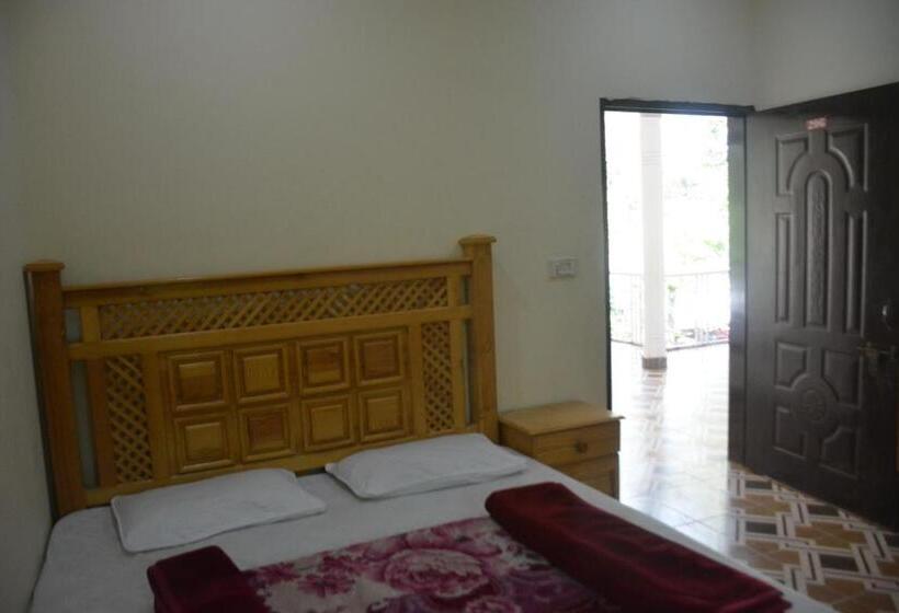 Balakot Views Hotel By Lmc