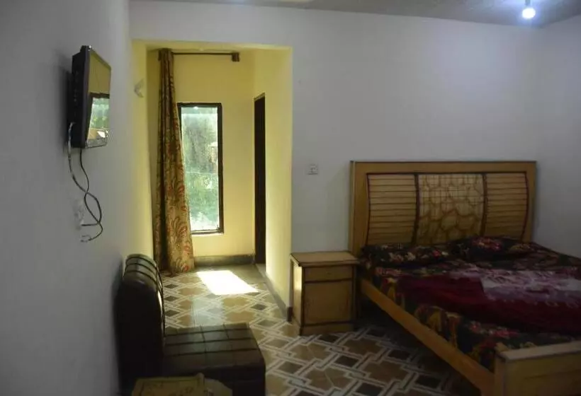 Balakot Views Hotel By Lmc