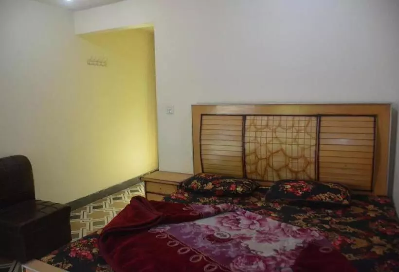 Balakot Views Hotel By Lmc