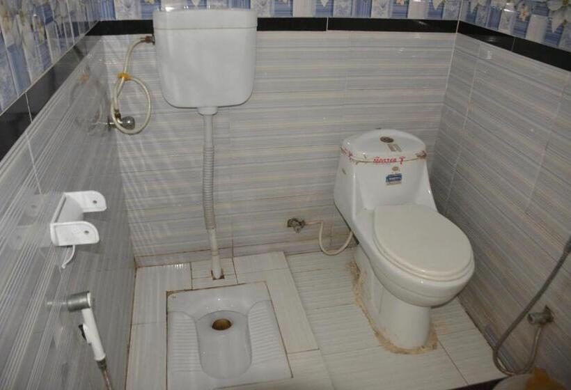 Balakot Views Hotel By Lmc