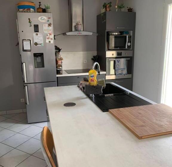 مبيت وإفطار Maison La Suze