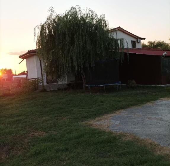 Bed and Breakfast Pensiunea Pescareasca