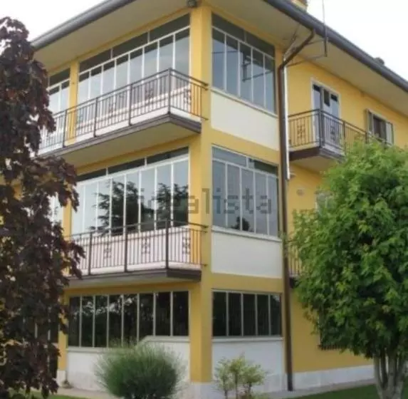 Aamiaismajoitus (B&B) Villa Sartori