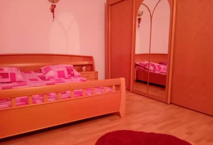 ホテル Casa Danut