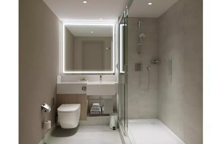 هتل Courtyard By Marriott Biel Bienne