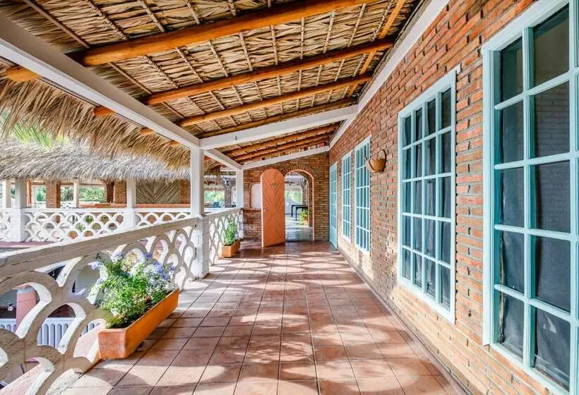 Hotelli Flor De Maria