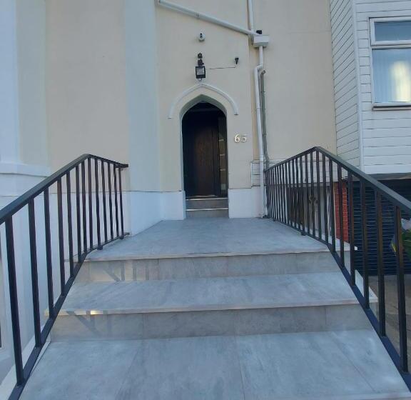 酒店 Inn By The Sea, Portsmouth En Suite Rooms With Or Without Sea View