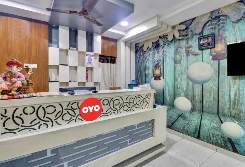 ホテル Oyo Flagship At Home Grand