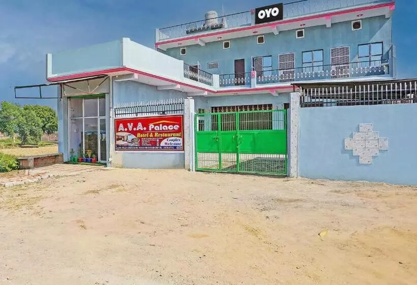 Hotelli Oyo Flagship Ava Palace