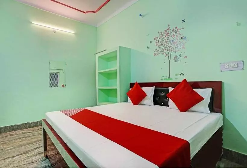 Hotelli Oyo Flagship Ava Palace