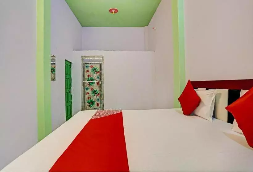 Hotelli Oyo Flagship Ava Palace