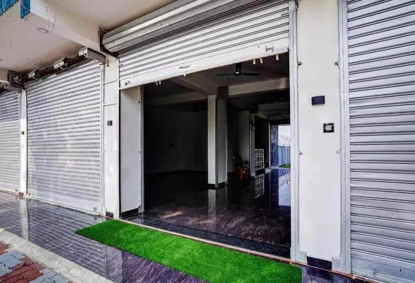 Hotelli Oyo Gupta Marriage Hall And