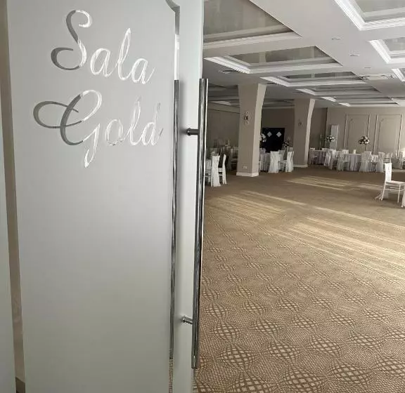 ホテル River Park