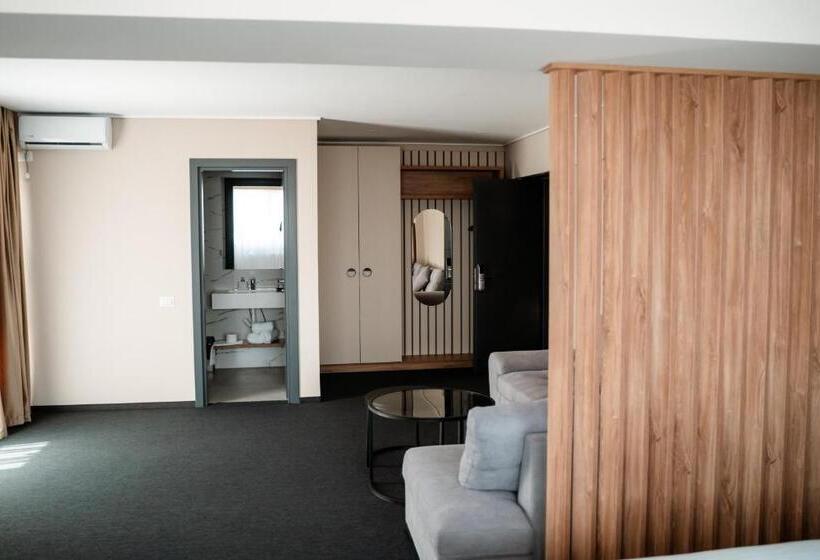 ホテル River Park