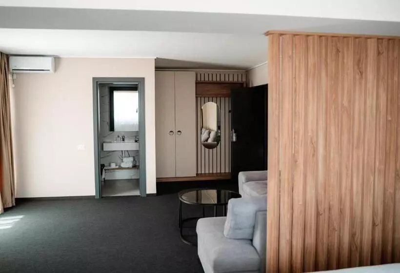 ホテル River Park