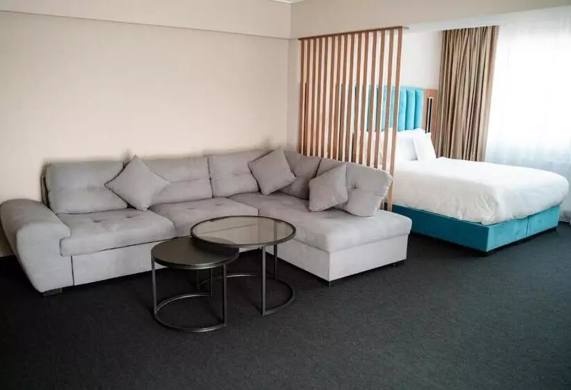 ホテル River Park