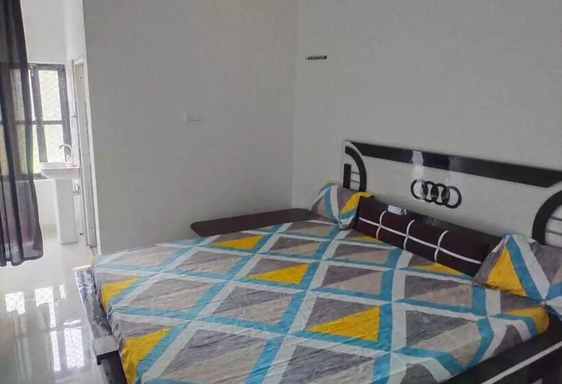 ホテル Spot On Anoop