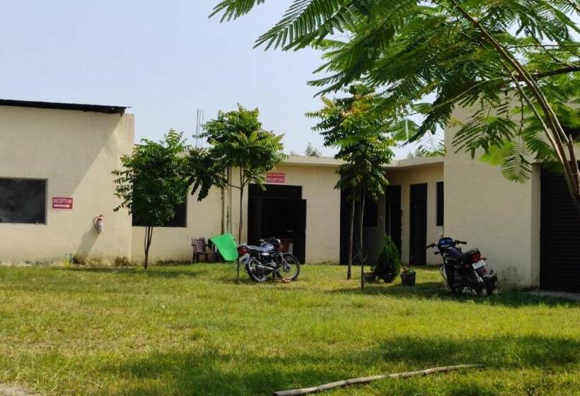 Oyo Hotel New Diamond