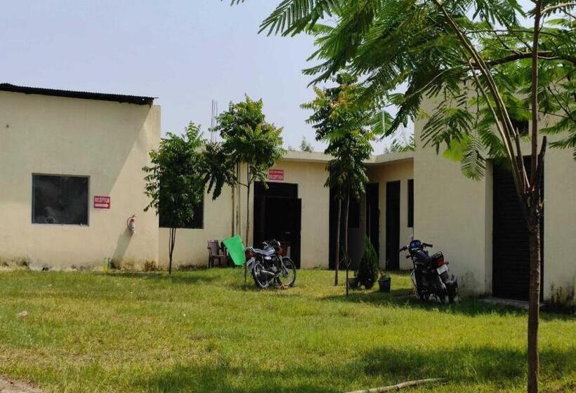 Oyo Hotel New Diamond