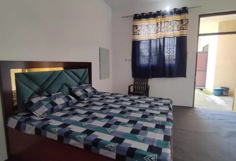 Oyo Hotel New Diamond