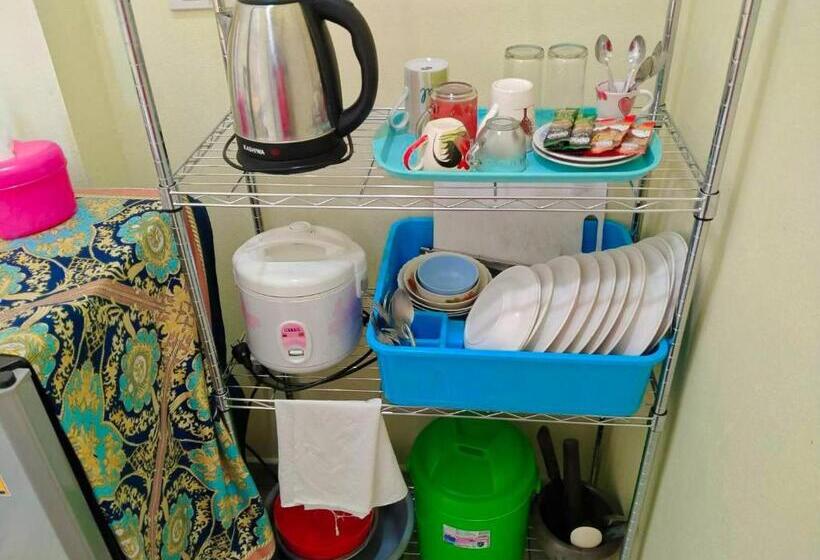 ペンション บ้านตึกเกสเฮ้าส์แอนด์โฮมสเตย์ขนอม