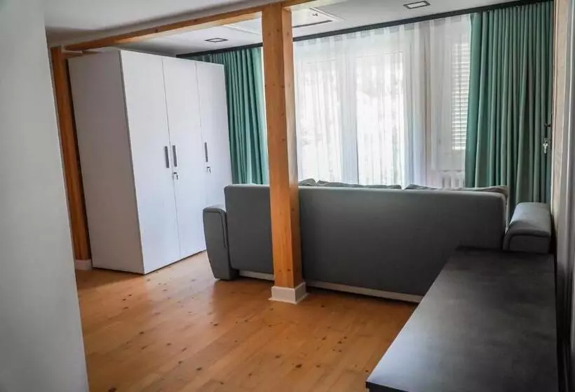 ペンション Casa Lavy