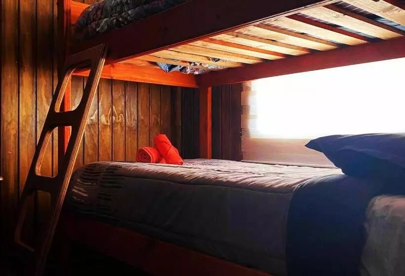 ペンション Habitación Para 4, Acogedor, Familiar, Equipado, Baño Compartido