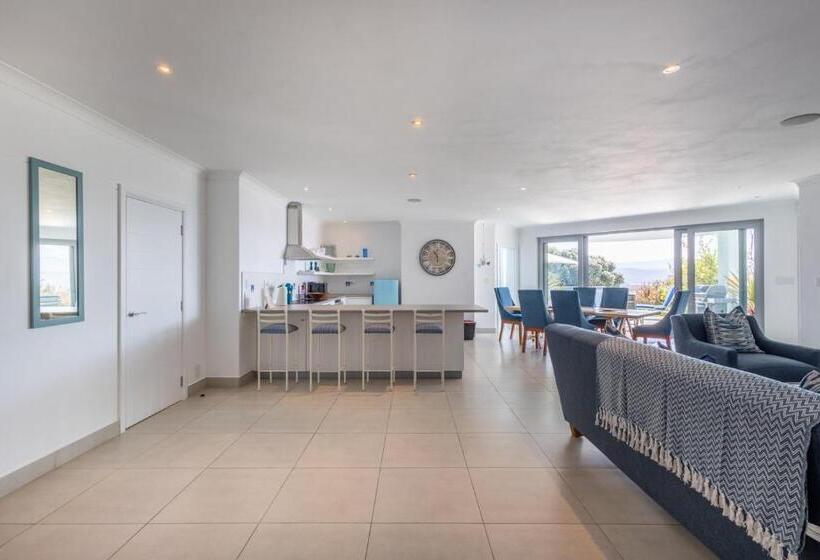 펜션 Keurbooms Lagoon Villa