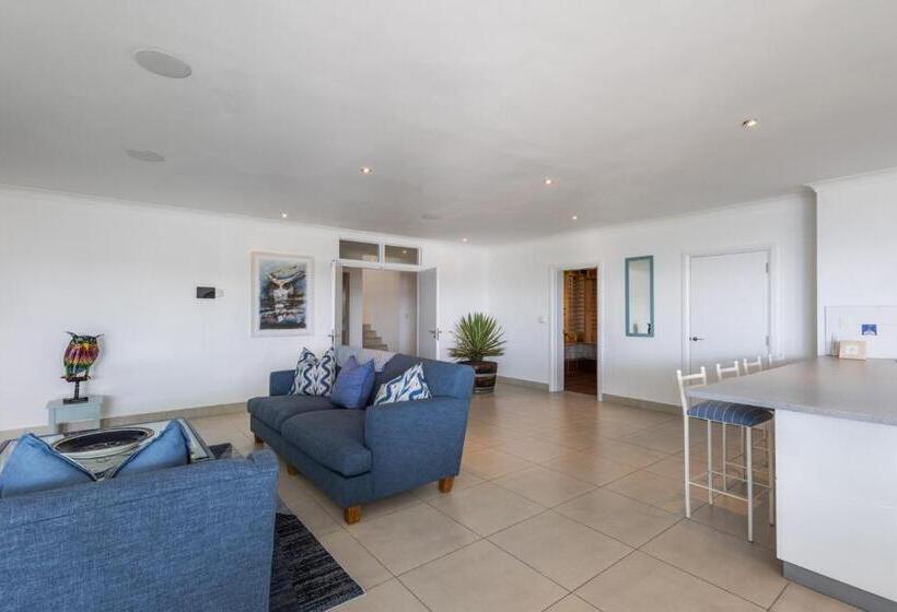 펜션 Keurbooms Lagoon Villa