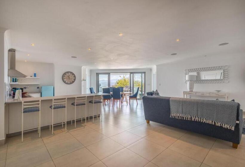 펜션 Keurbooms Lagoon Villa