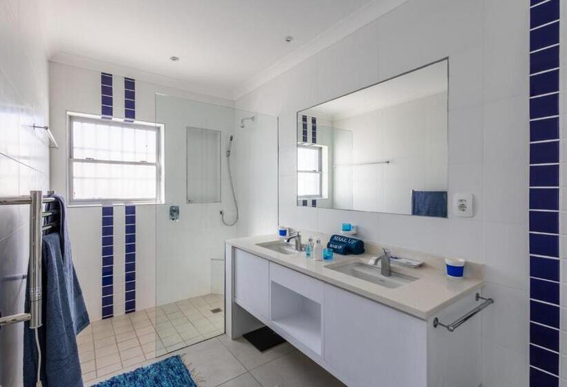 펜션 Keurbooms Lagoon Villa