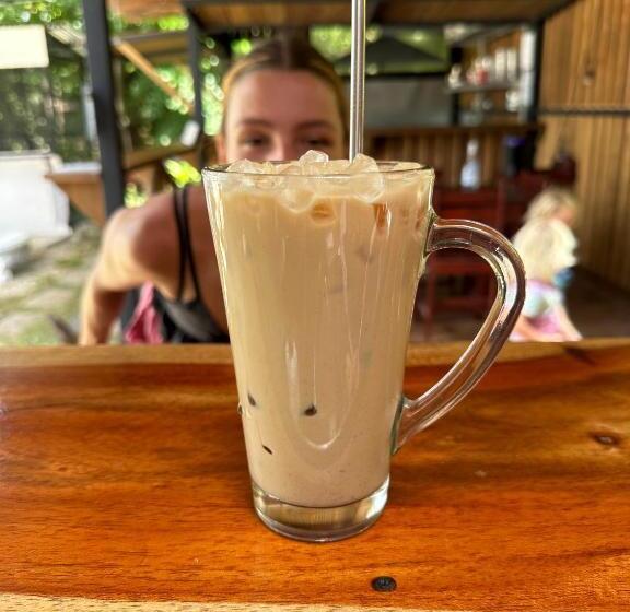 膳宿费 Passiflora Backpackers Samara