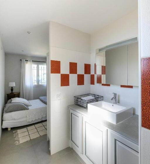 펜션 Room In A Farmhouse Private Bathroom By Feelluxuryholidays