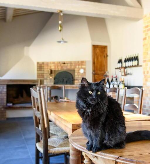 펜션 Room In A Farmhouse Private Bathroom By Feelluxuryholidays