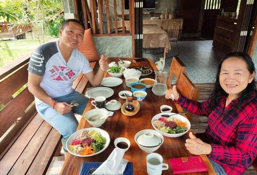 Resort บ้านวารีชีวา Wareecheewa