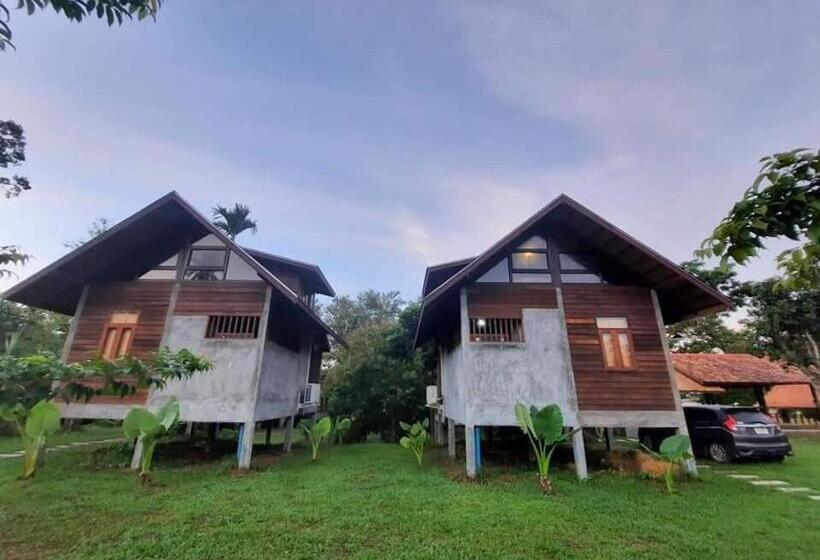 Resort บ้านวารีชีวา Wareecheewa