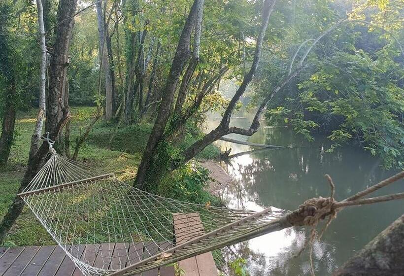 Resort บ้านวารีชีวา Wareecheewa