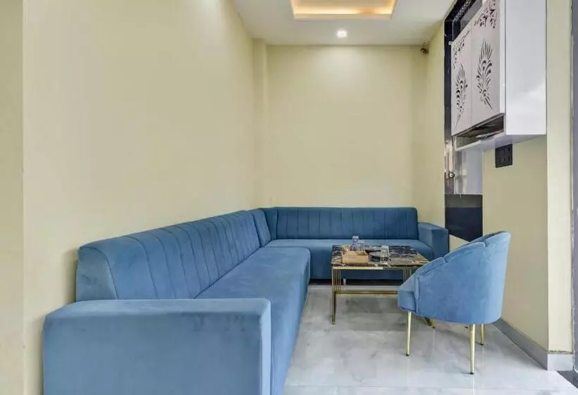 Townhouse 1268 Hotel Priyaj