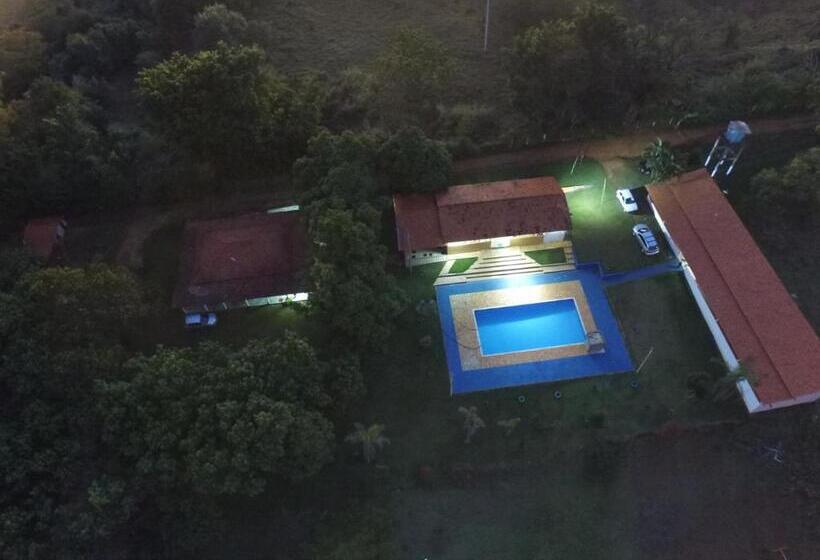 Общежитие Pousada Dona Nina