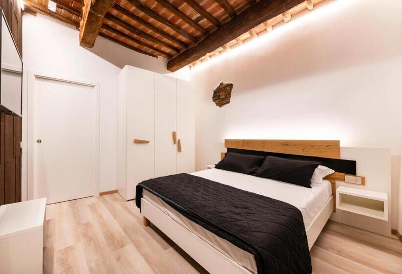 住宿加早餐  Affittacamere La Rocca Campiglia