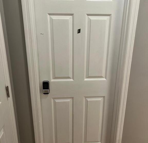 تختخواب و صبحانه Columbus Property