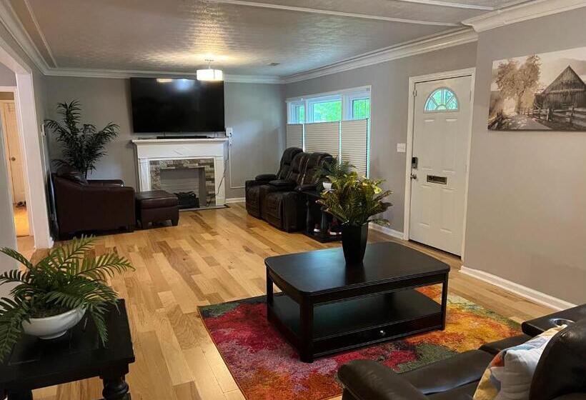 تختخواب و صبحانه Columbus Property