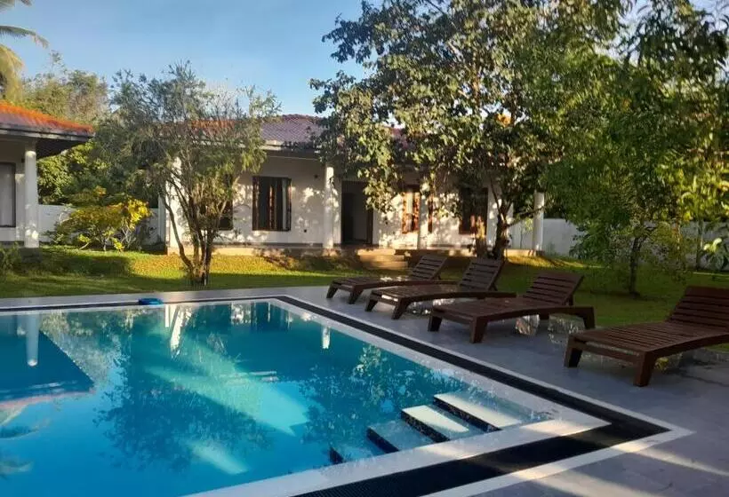 Hotelli Bokka Almeida